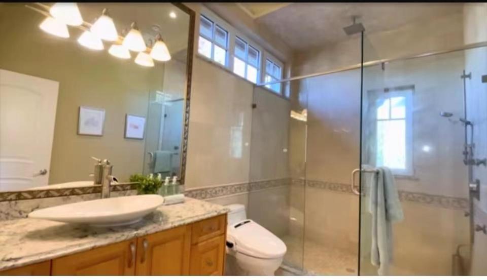 Spacious Cozy House In Vancouver West Rom bilde